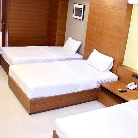 Laemtong Serviced Apartment Si Racha Extérieur photo