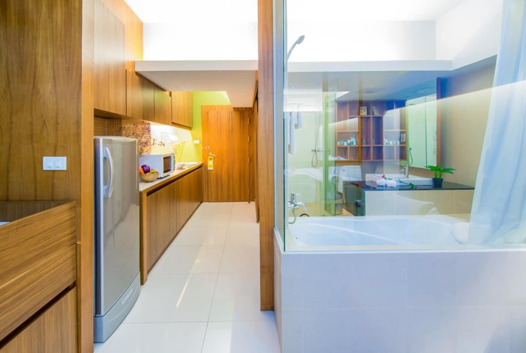 Laemtong Serviced Apartment Si Racha Extérieur photo