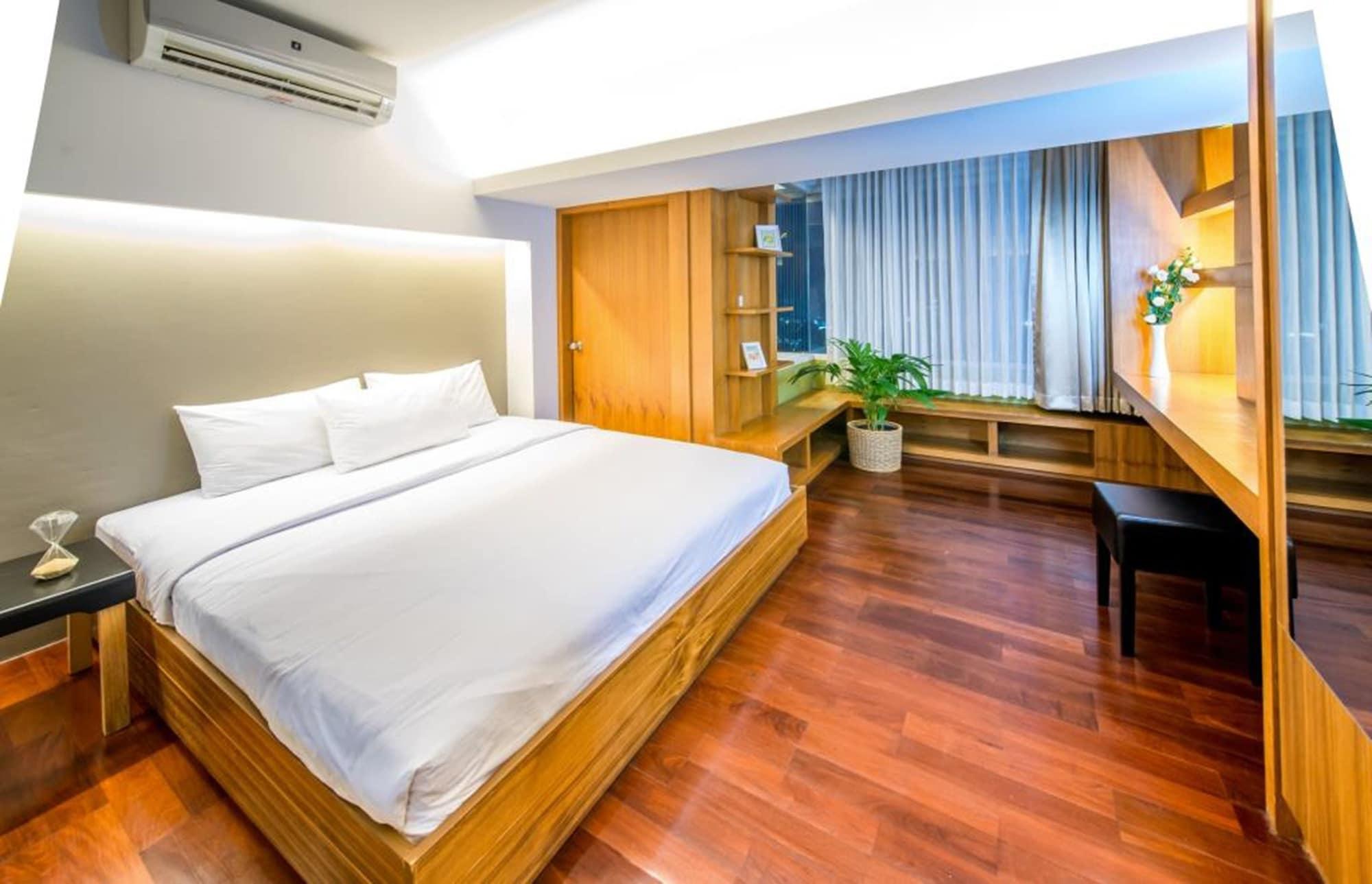 Laemtong Serviced Apartment Si Racha Extérieur photo