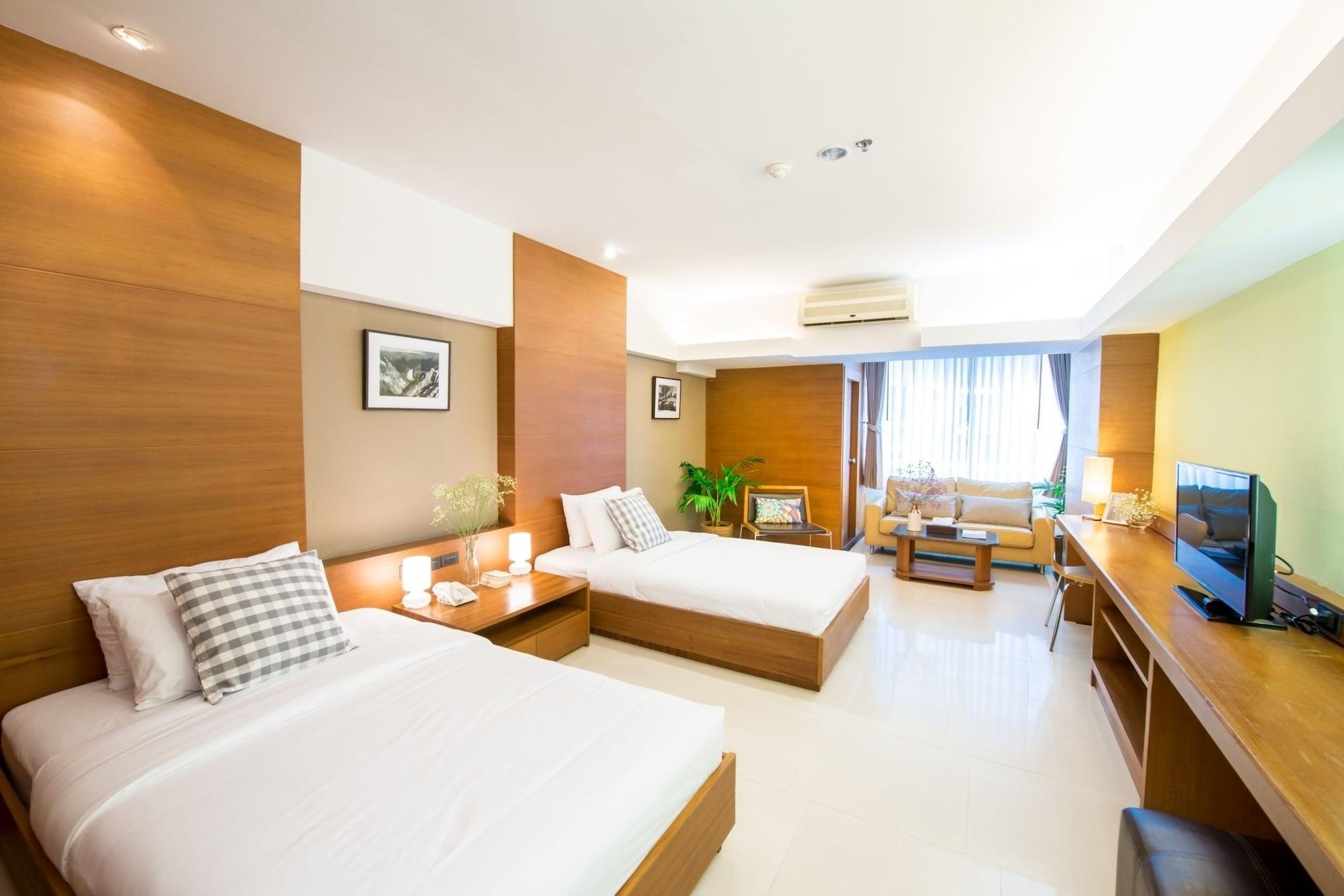 Laemtong Serviced Apartment Si Racha Extérieur photo