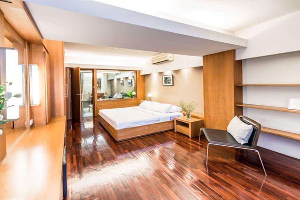 Laemtong Serviced Apartment Si Racha Extérieur photo