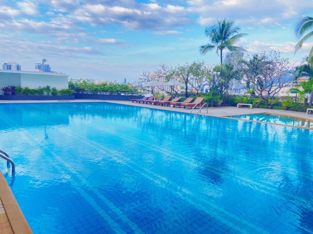 Laemtong Serviced Apartment Si Racha Extérieur photo