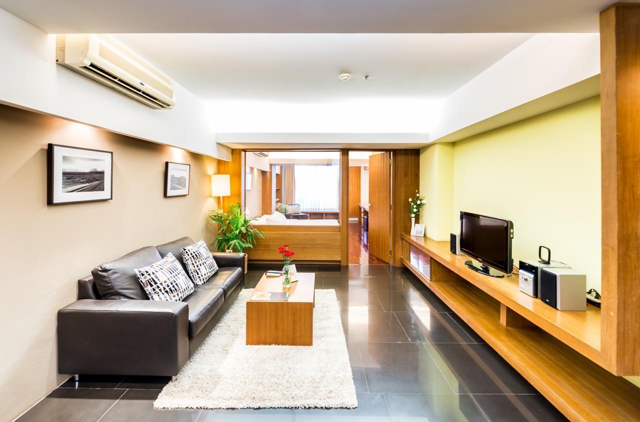 Laemtong Serviced Apartment Si Racha Extérieur photo