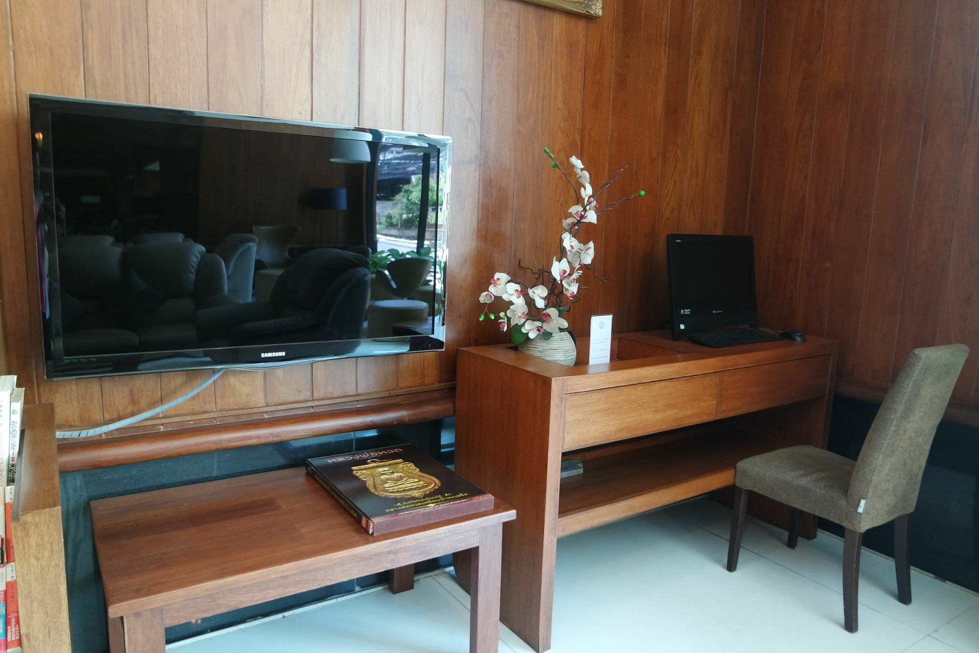 Laemtong Serviced Apartment Si Racha Extérieur photo