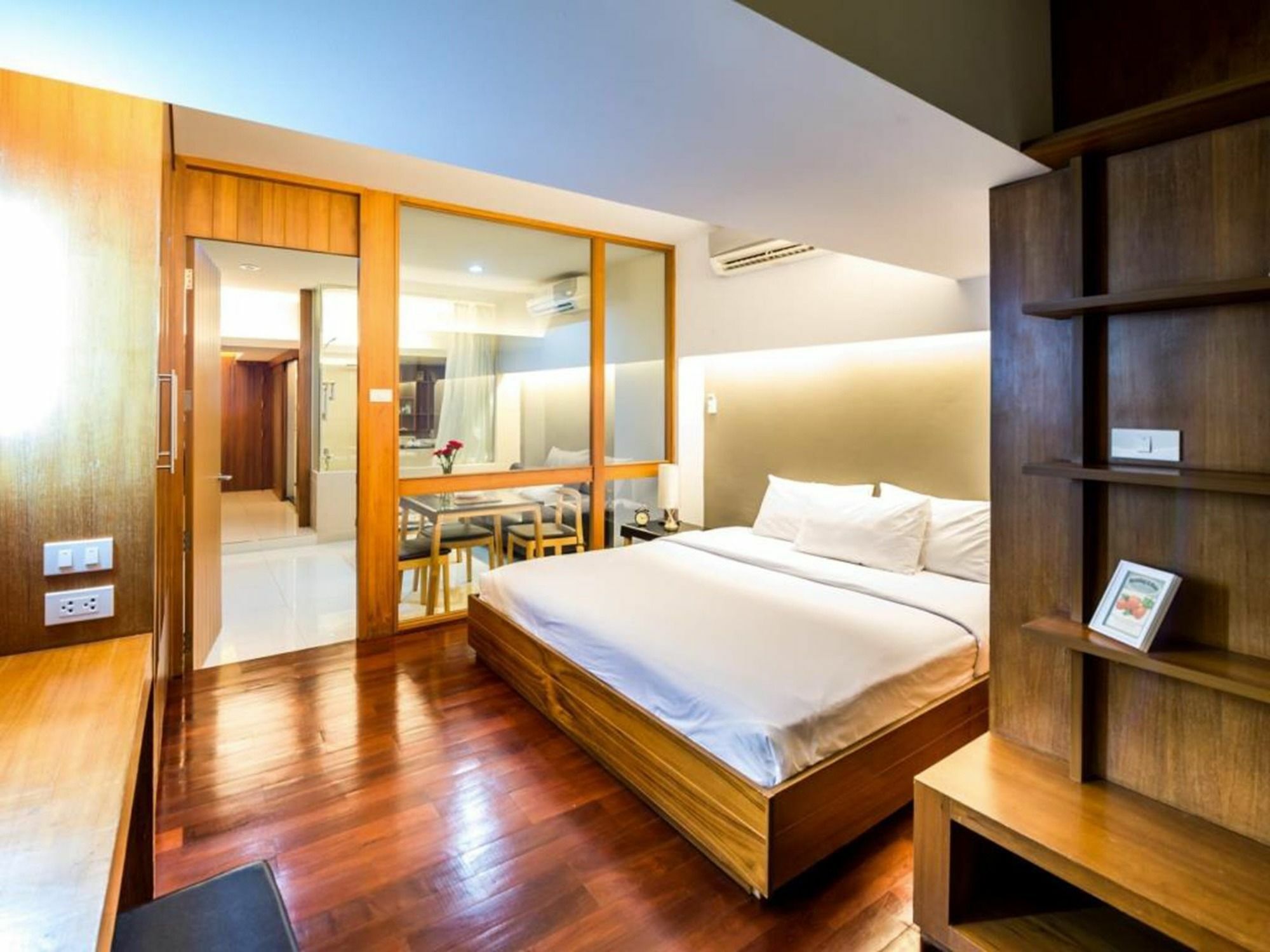 Laemtong Serviced Apartment Si Racha Extérieur photo